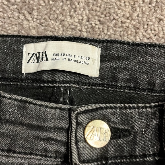 Zara / High Waist Skinny Jeans / Size 8 - Picture 4 of 7